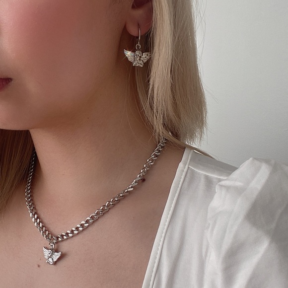 RESTOCKED! angel charm earrings (buy 1 get two free!!!) - Picture 2 of 6